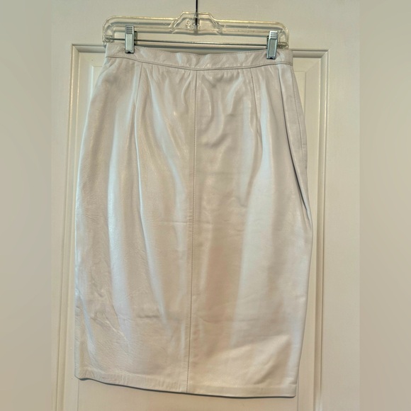 Rocco D'Amelio Dresses & Skirts - ❤️‍🔥50%❤️‍🔥 DERO by Rocco Amelia Elegant Creamy Leather Pencil Skirt